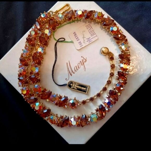 VTG SIGNED TRIFARI AB TOPAZ RHINESTONE GOLD TONE NECKLACE w/tags box 1960 - Picture 6 of 16